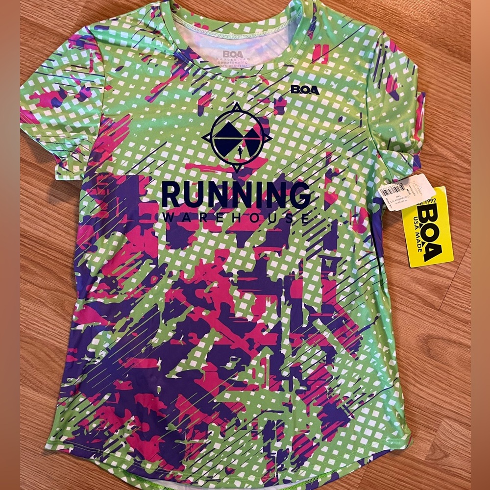 BOA Running Warehouse‎ Shirt Size M